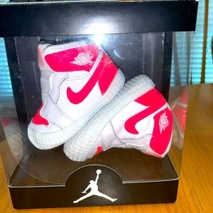 Jordan 1 Crib Bootie